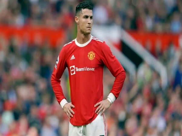 Lương của Ronaldo qua các thời kỳ