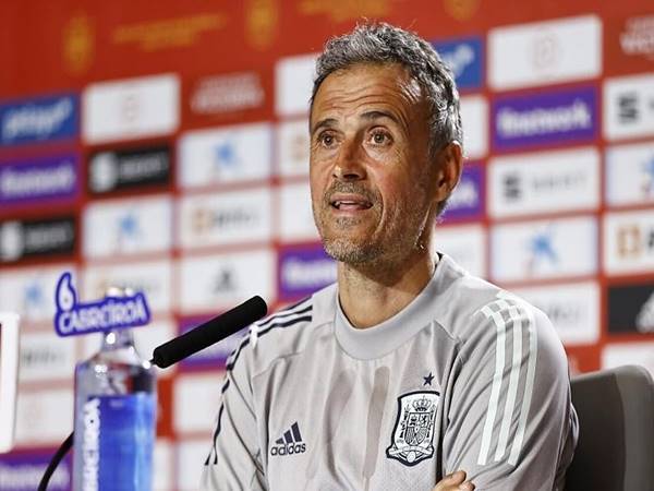 Phong cách huấn luyện của Luis Enrique