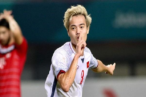 Tiểu sử cầu thủ Văn Toàn là ai? Hành trình sự nghiệp thi đấu