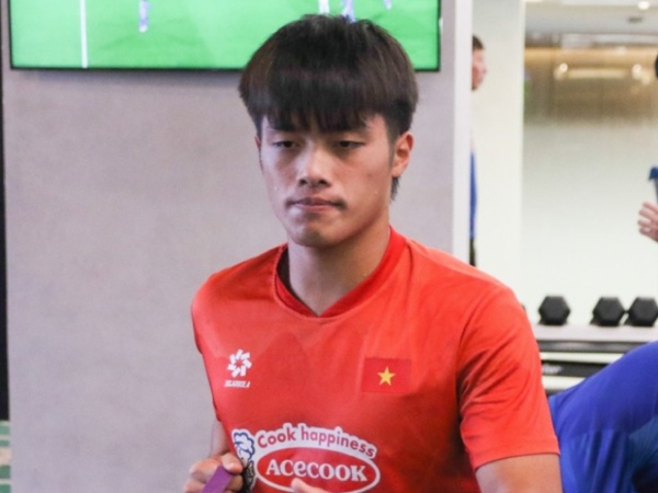BĐ Việt Nam Quốc Việt trở lại tập luyện cùng U23