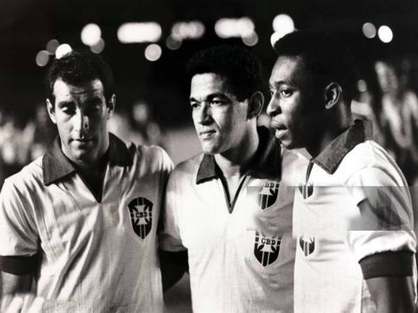 Những tiền đạo Brazil vô địch World Cup nhiều lần nhất
