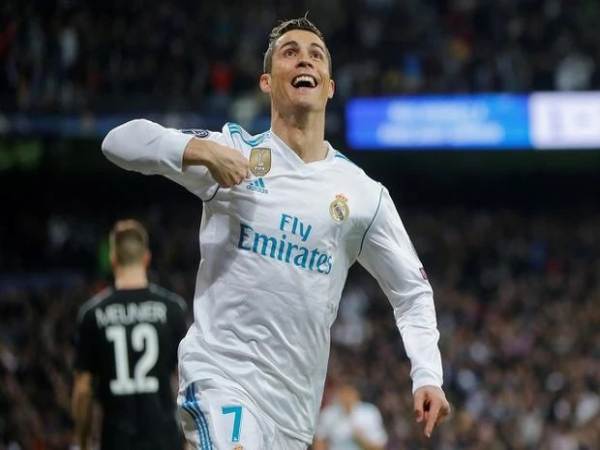 Cristiano Ronaldo – Huyền thoại vĩ đại nhất thế kỷ 21