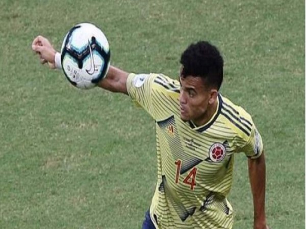 Khám phá luật FiFa bóng chạm tay mới và quy định áp dụng